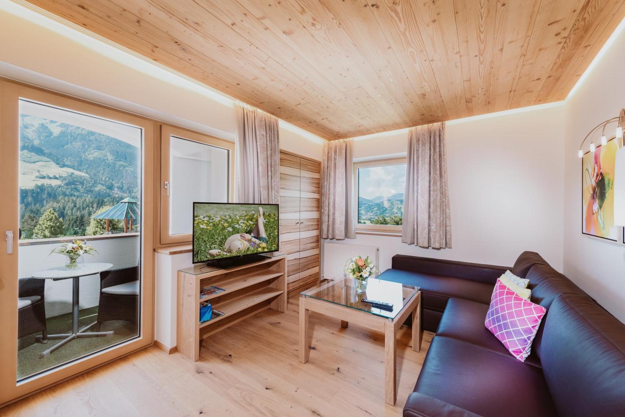 סנט יוהן אים פונגאו Hotel Berghof - St Johann In Salzburg מראה חיצוני תמונה