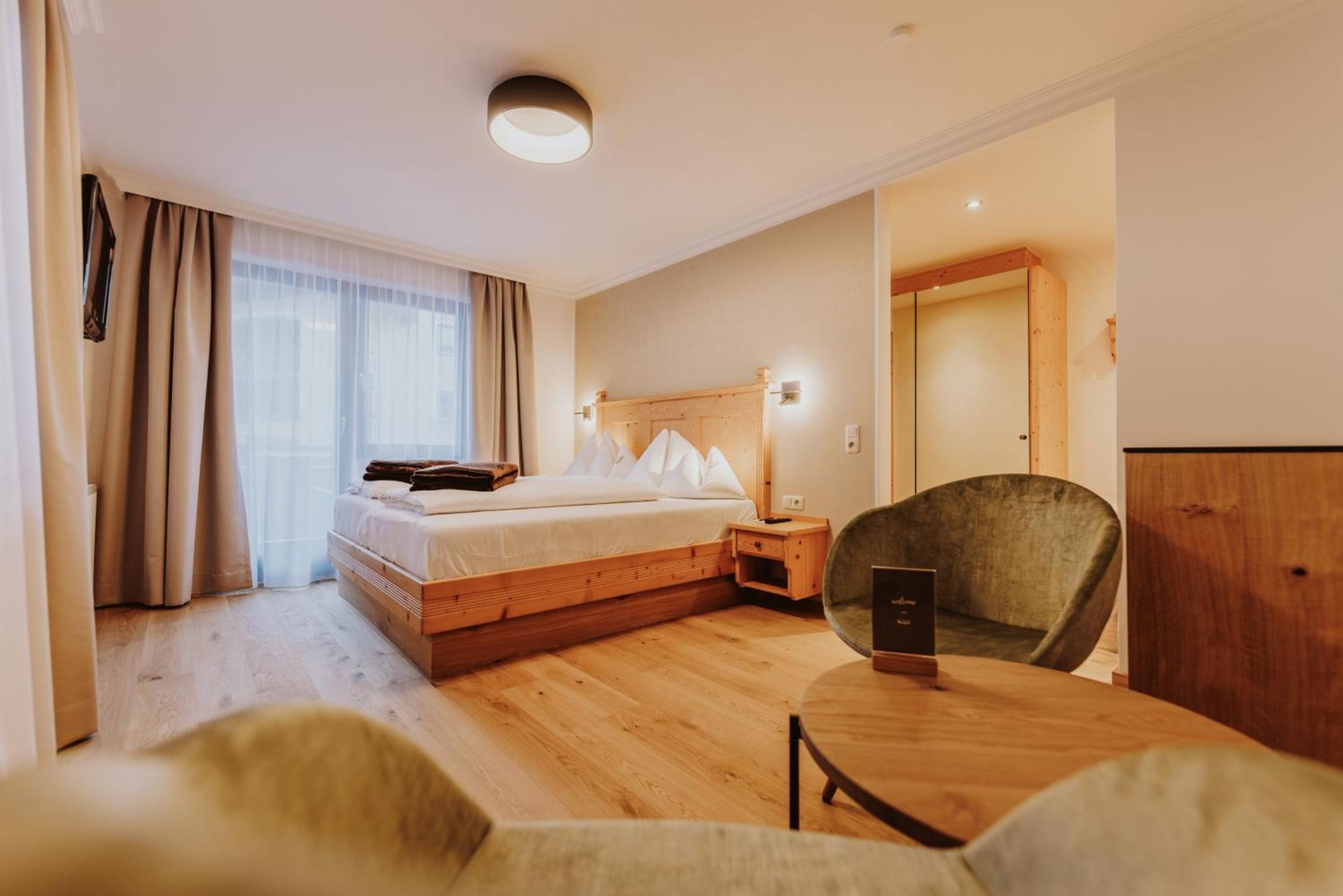 סנט יוהן אים פונגאו Hotel Berghof - St Johann In Salzburg מראה חיצוני תמונה