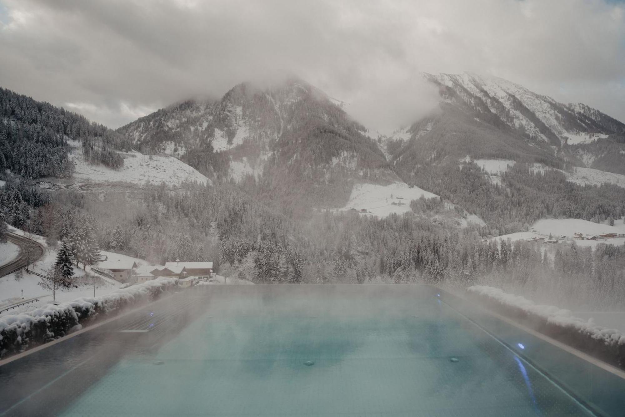 סנט יוהן אים פונגאו Hotel Berghof - St Johann In Salzburg מראה חיצוני תמונה